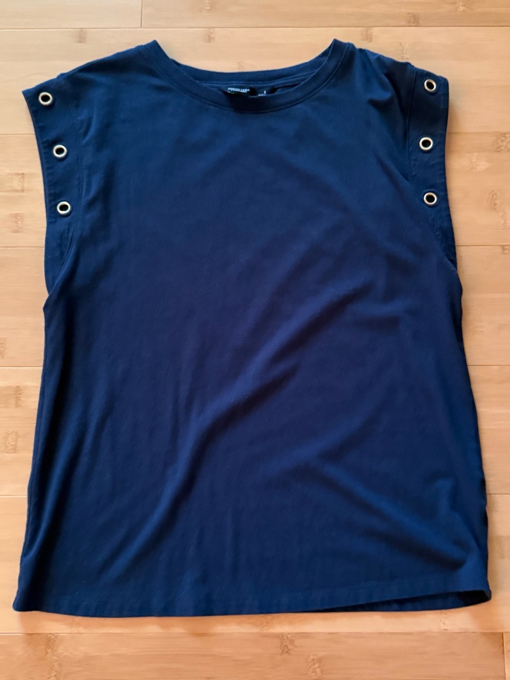 Simply Vera Wang Sleeveless Navy Eyelet-Trim Women's Top, size S